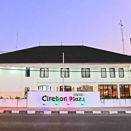 Hotel Cirebon Plaza Exteriör bild